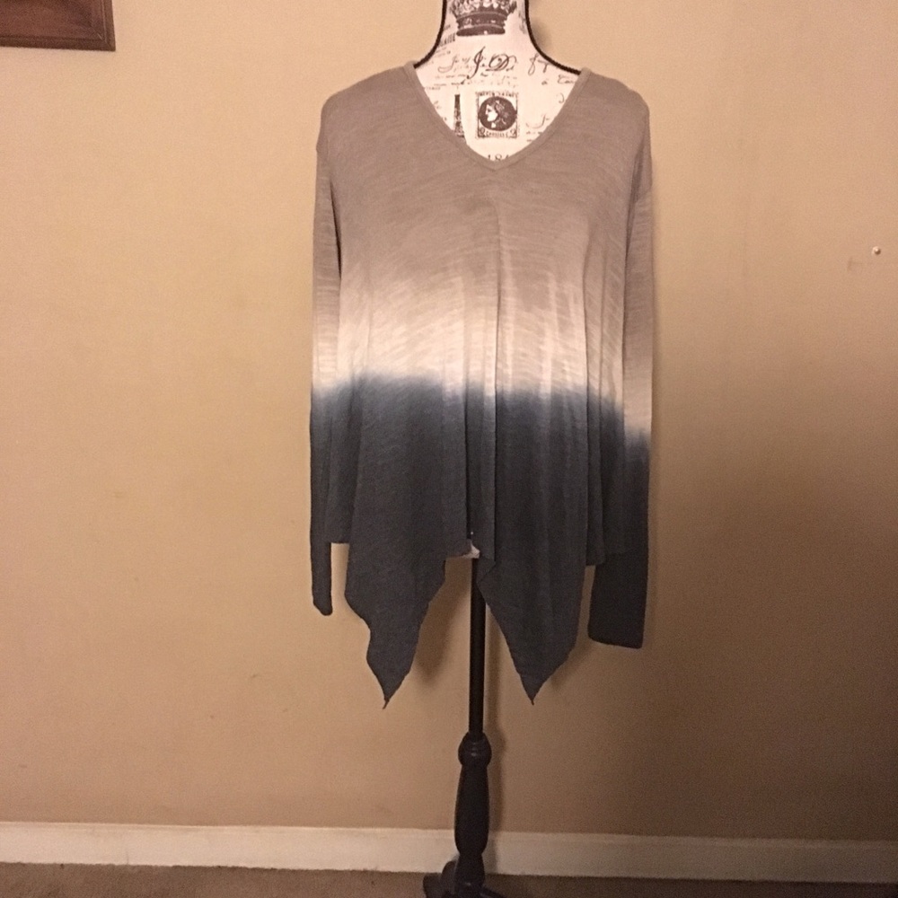 Young fabulous and broke Gabby sweater, size small